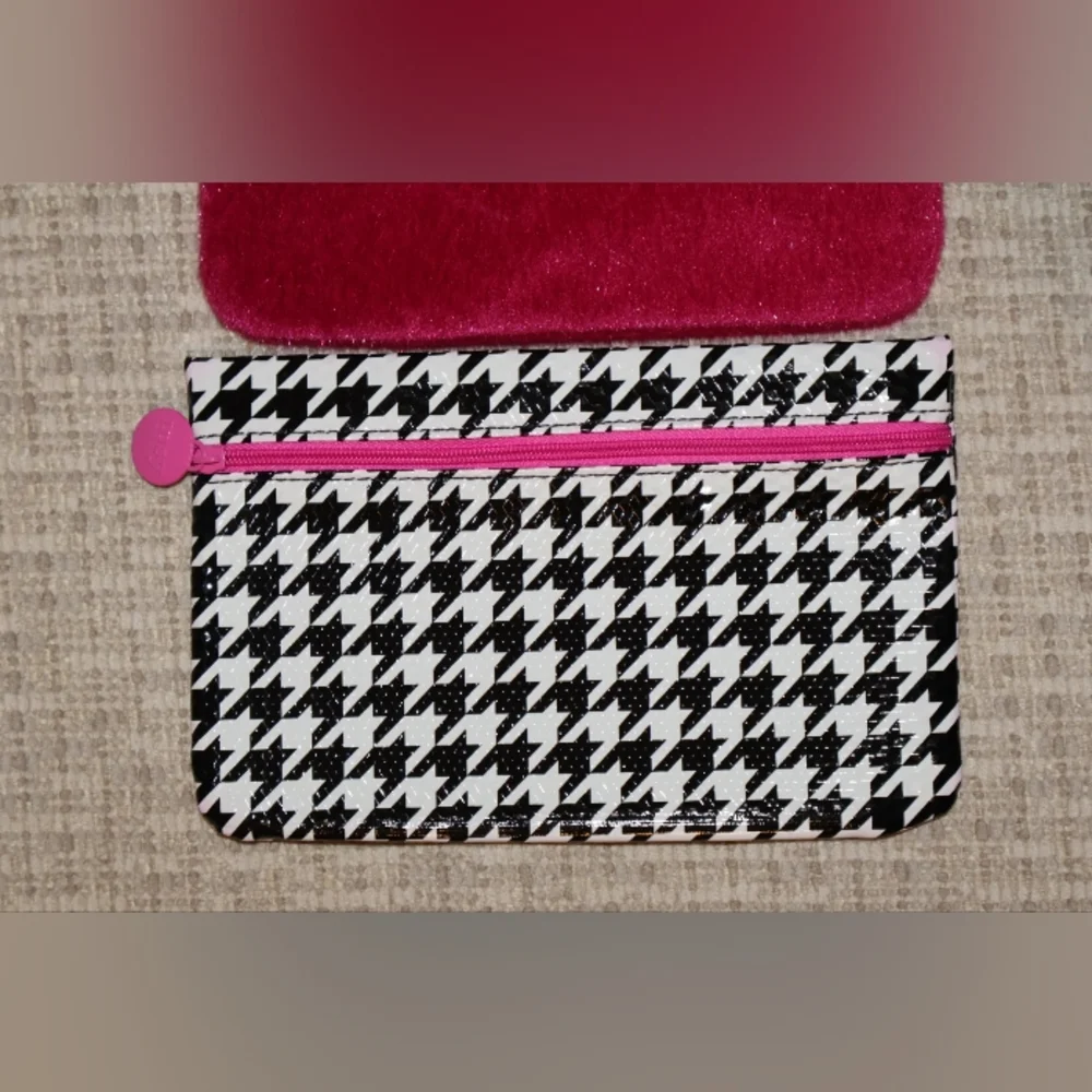 2/$10 Ipsy 1 Pink Fuzzy Textured and 1 Houndstooth Glam/Makeup Bags.